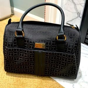 Tommy Hillfiger bag- new
